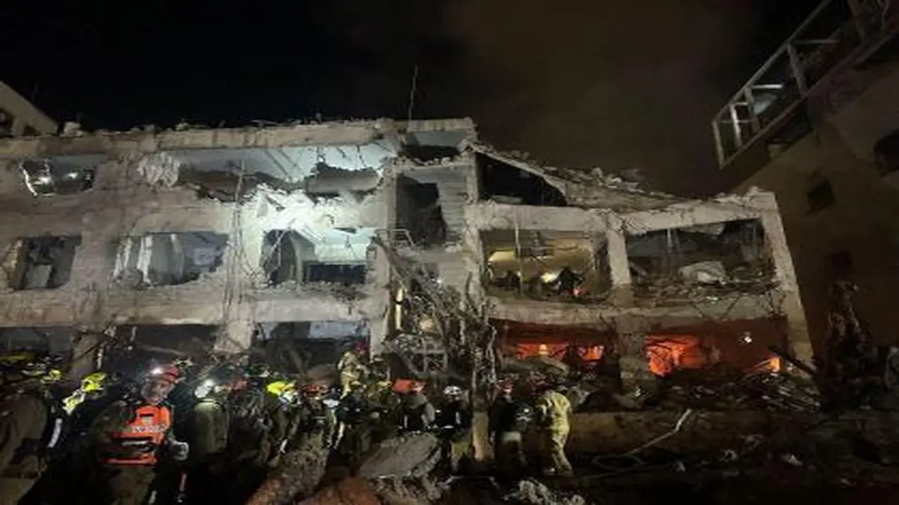 كيف يمكن ضبط تردد قناة الحدث لمتابعة تطورات حرب إيران ضد إسرائيل وأمريكا؟